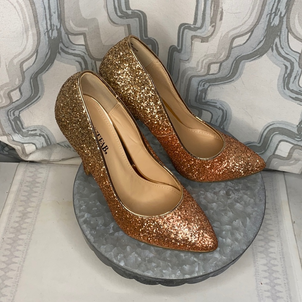 JustFab- Rose Gold Glitter Heels- Size 7.5